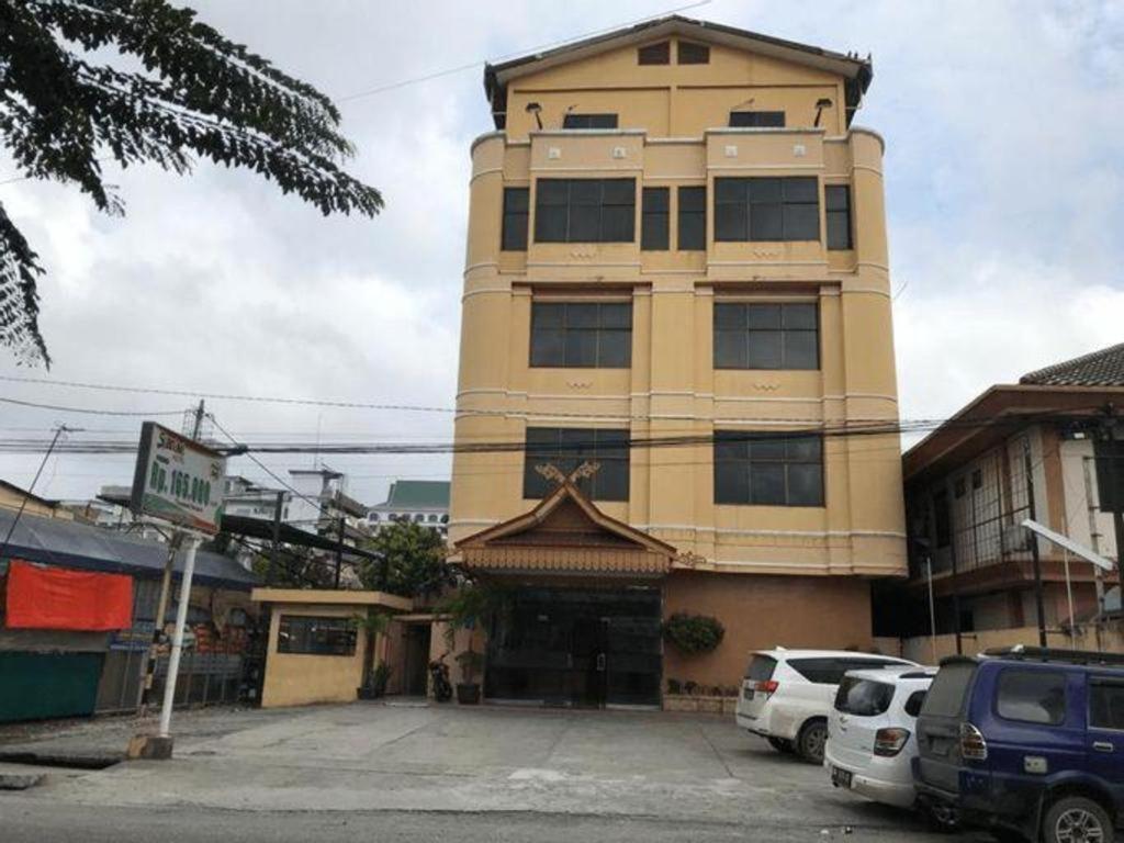 Hotel Sabrina Sisingamangaraja
